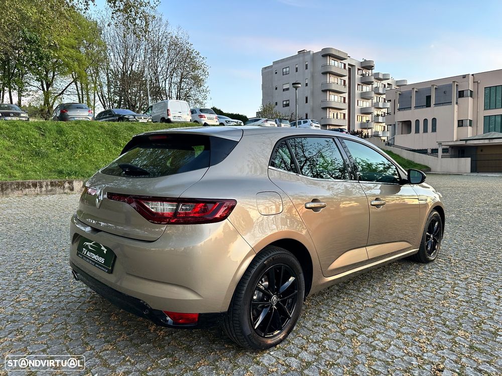 Renault Mégane 1.5 dCi Intens - 8