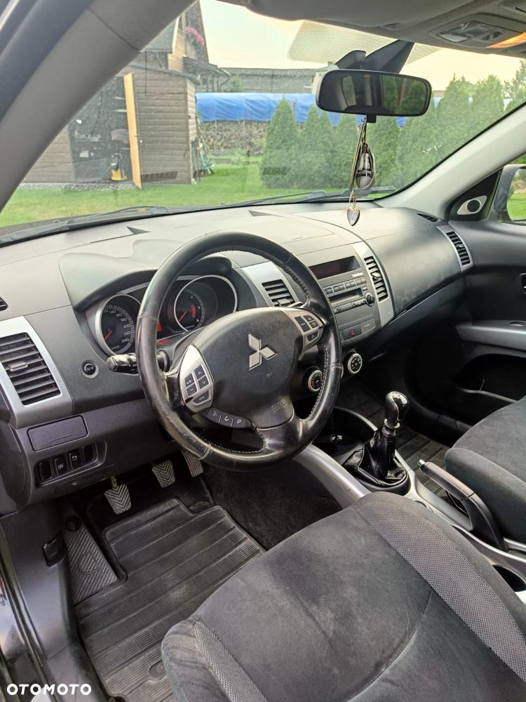 Mitsubishi Outlander 2.2 DID Instyle - 6