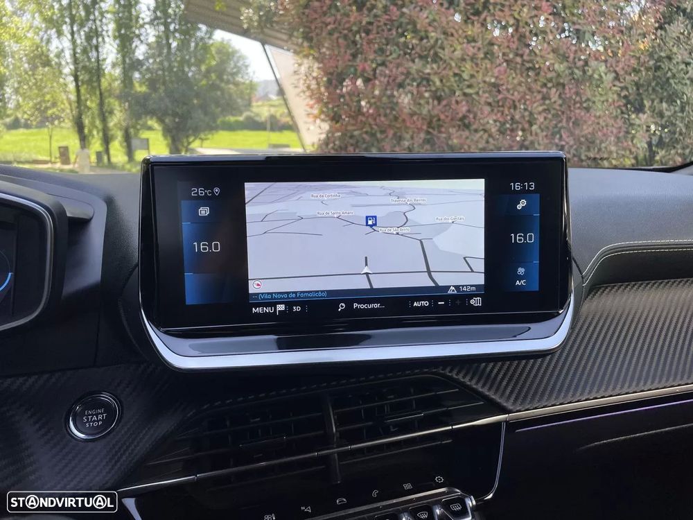 Peugeot 2008 PureTech 130 EAT8 GT - 27