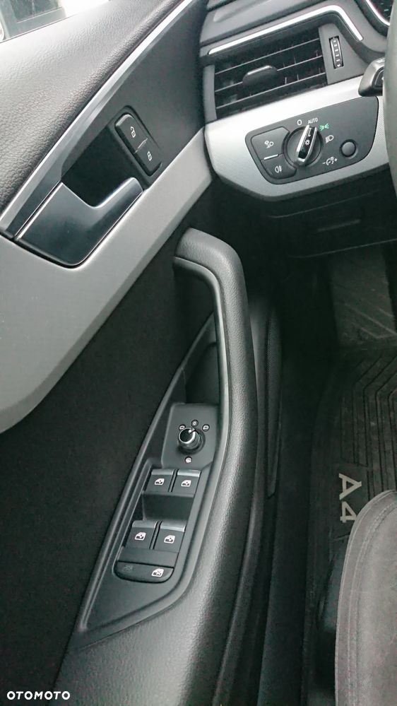 Audi A4 Avant 2.0 TDI DPF clean diesel quattro S line Sportpaket - 30