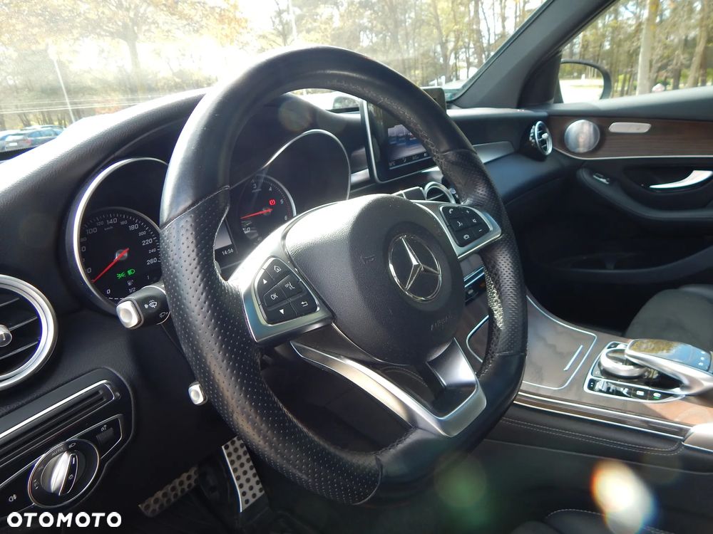 Mercedes-Benz GLC - 23