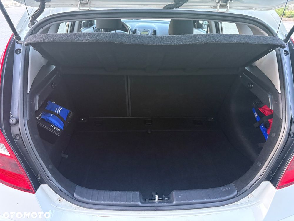 Hyundai i30 - 12