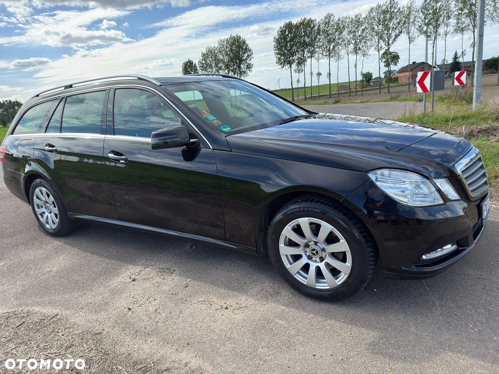Mercedes-Benz E-Class 2012 photo 3
