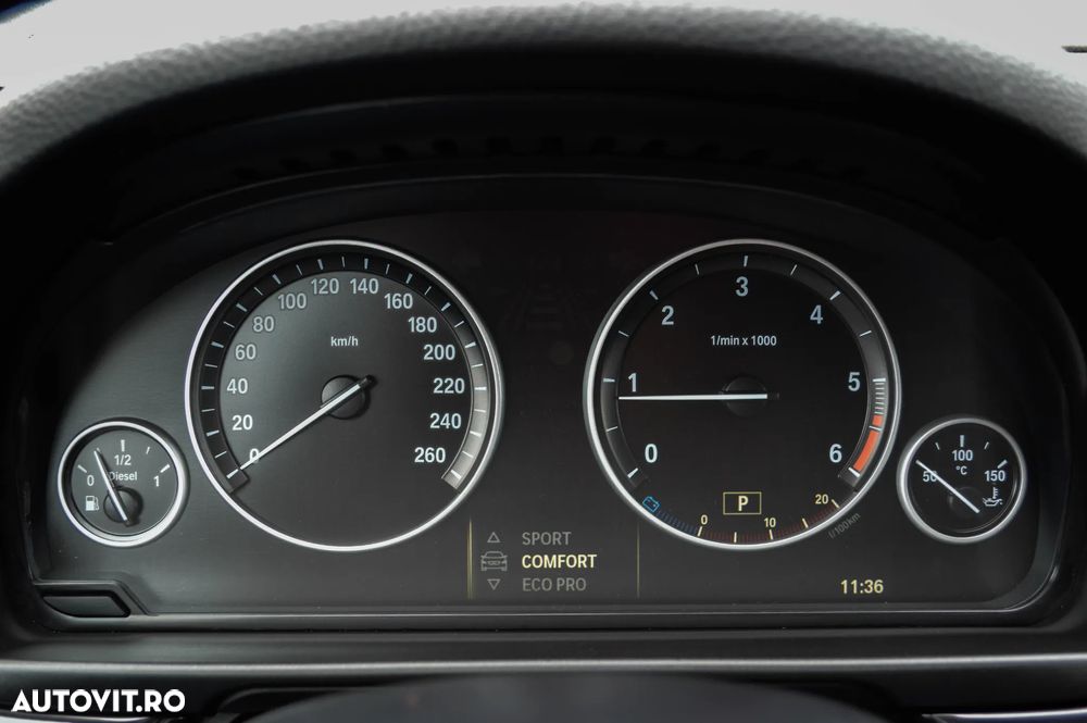 BMW Seria 5 520d Aut. Sport Line - 13