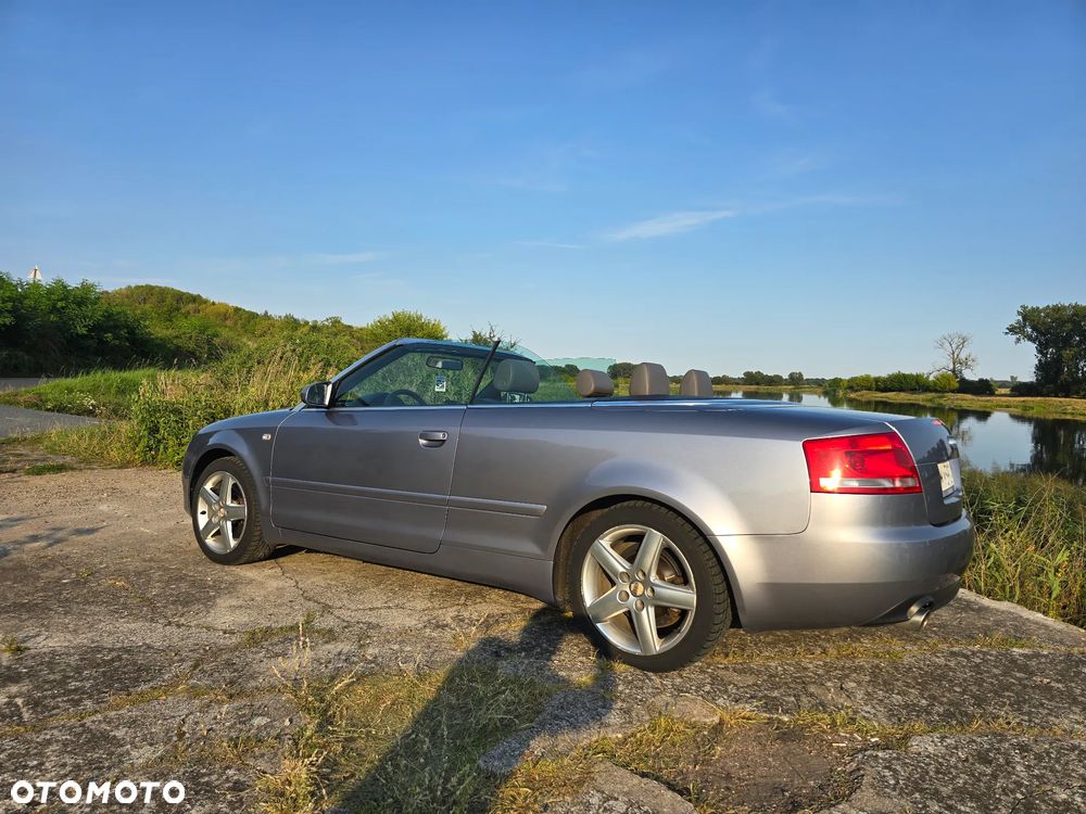 Audi A4 Cabrio 1.8T - 11