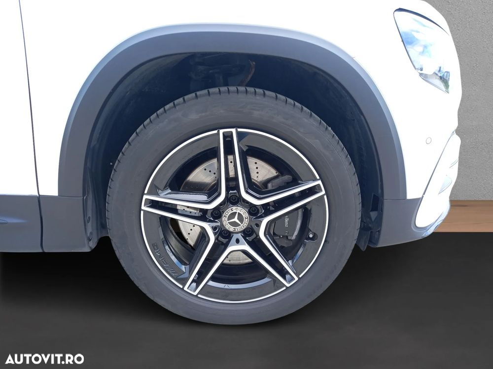 Mercedes-Benz GLB - 17