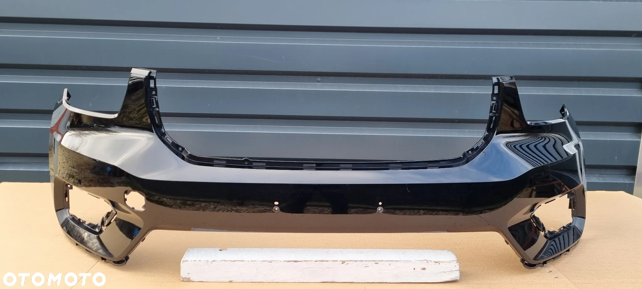 VOLVO XC40 2017- zderzak przód oryginał MA435 - 2