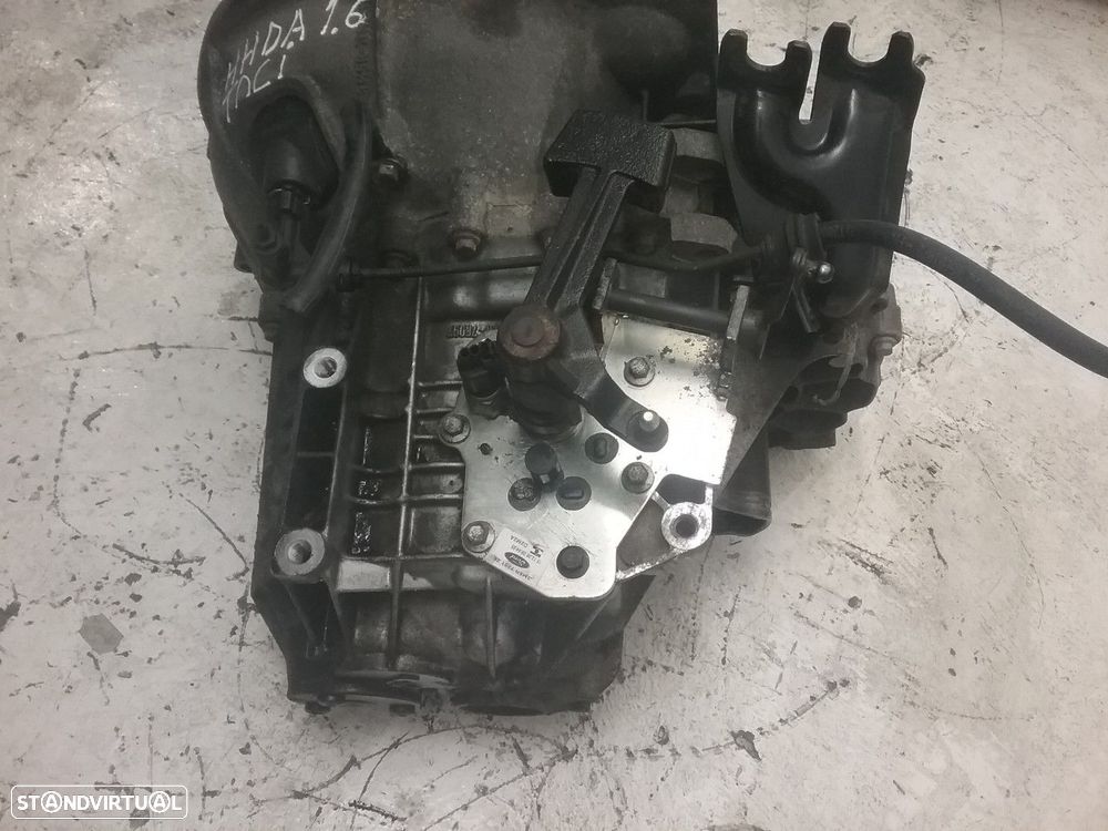 Caixa de velocidades manual FORD FOCUS II 1.6 TDCi REF. 6M5R-7002-YB MOTOR HHDA - 4