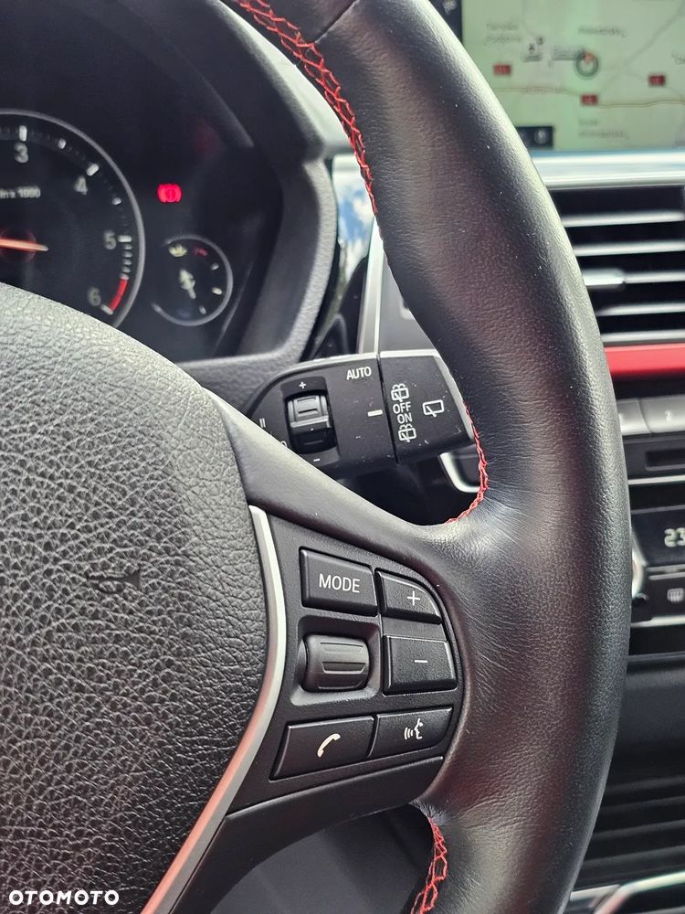 BMW Seria 3 318d Sport Line - 26