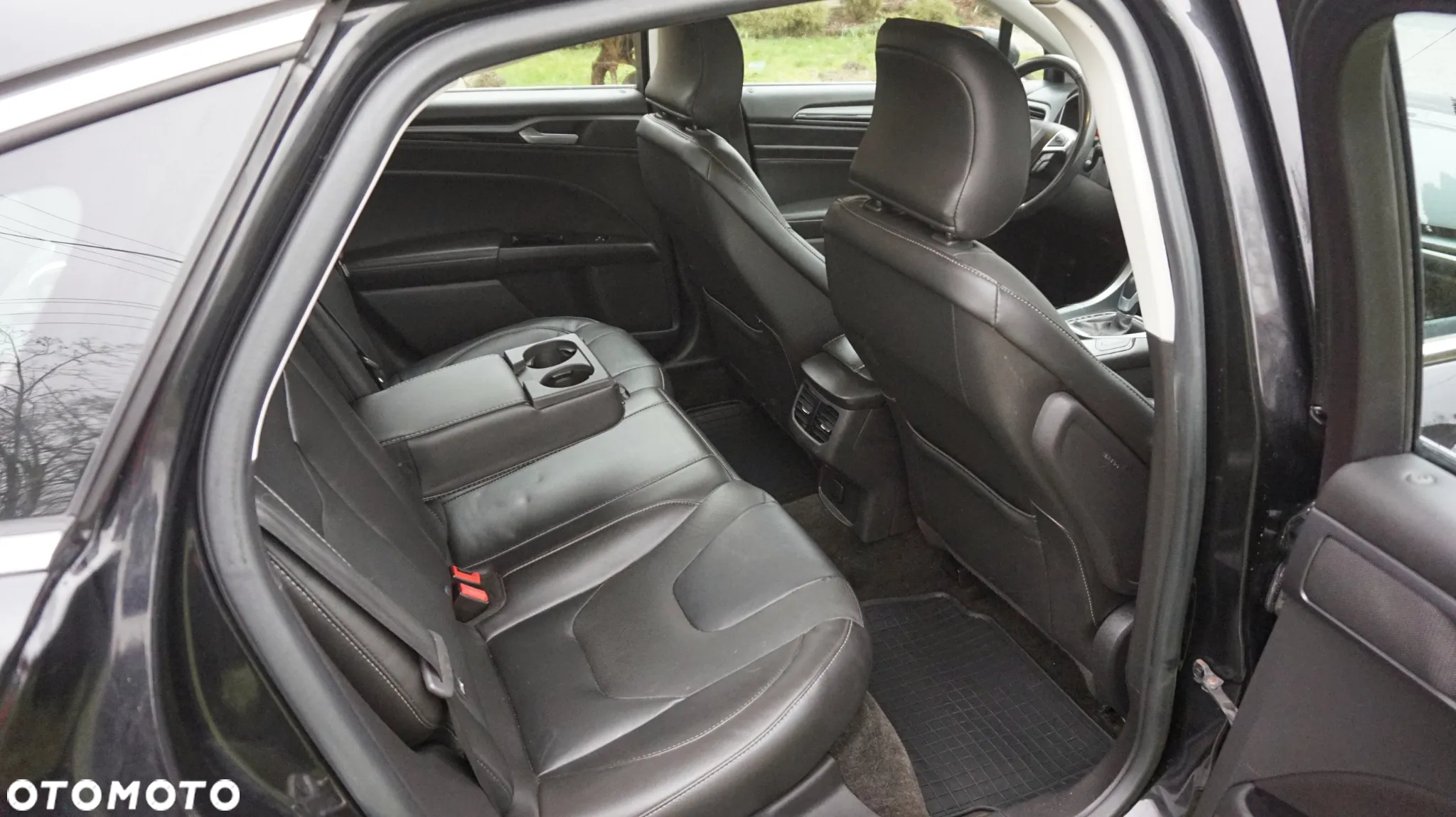Ford Fusion 2.0 EcoBoost Titanium - 13