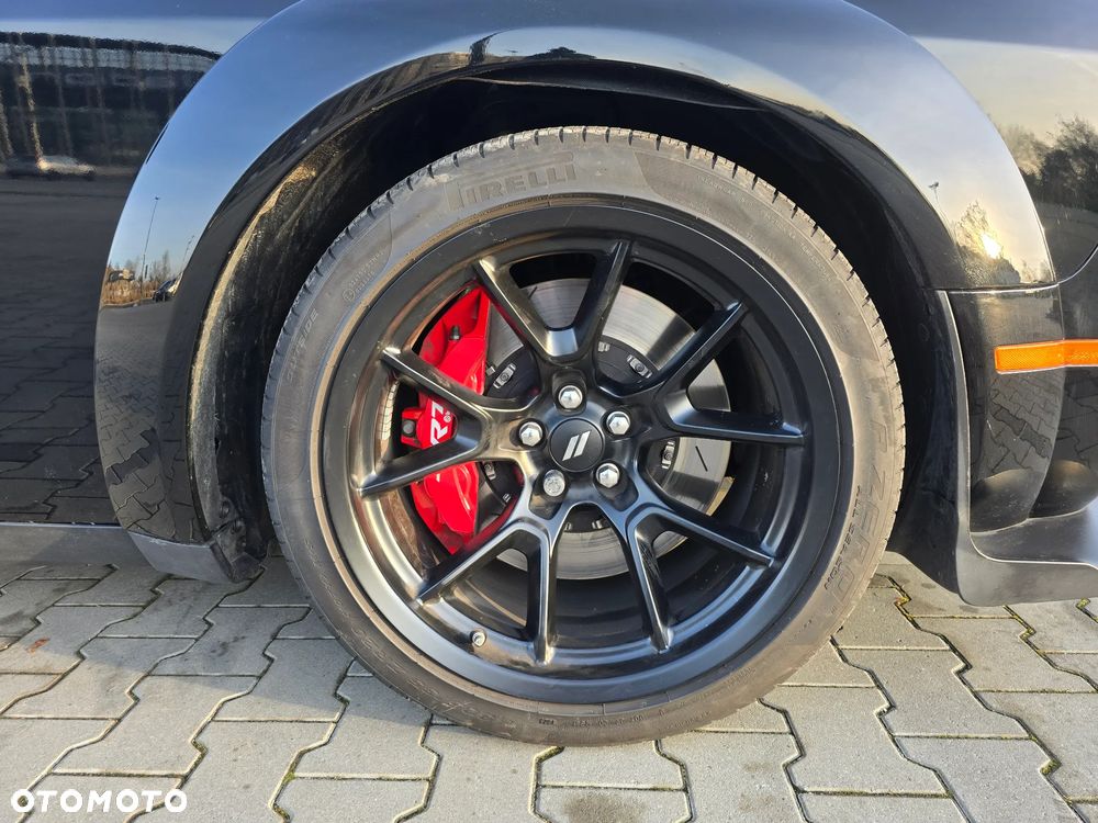 Dodge Challenger ver-6-4-scat-pack-widebody - 36