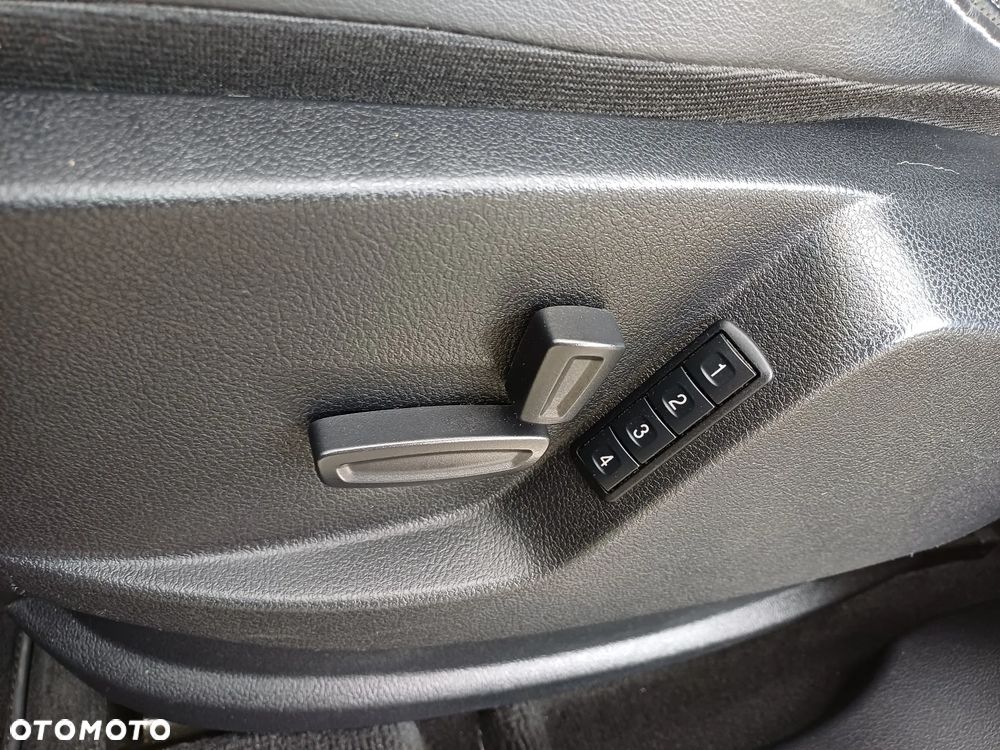 Ford Kuga 2.0 TDCi AWD Titanium - 15