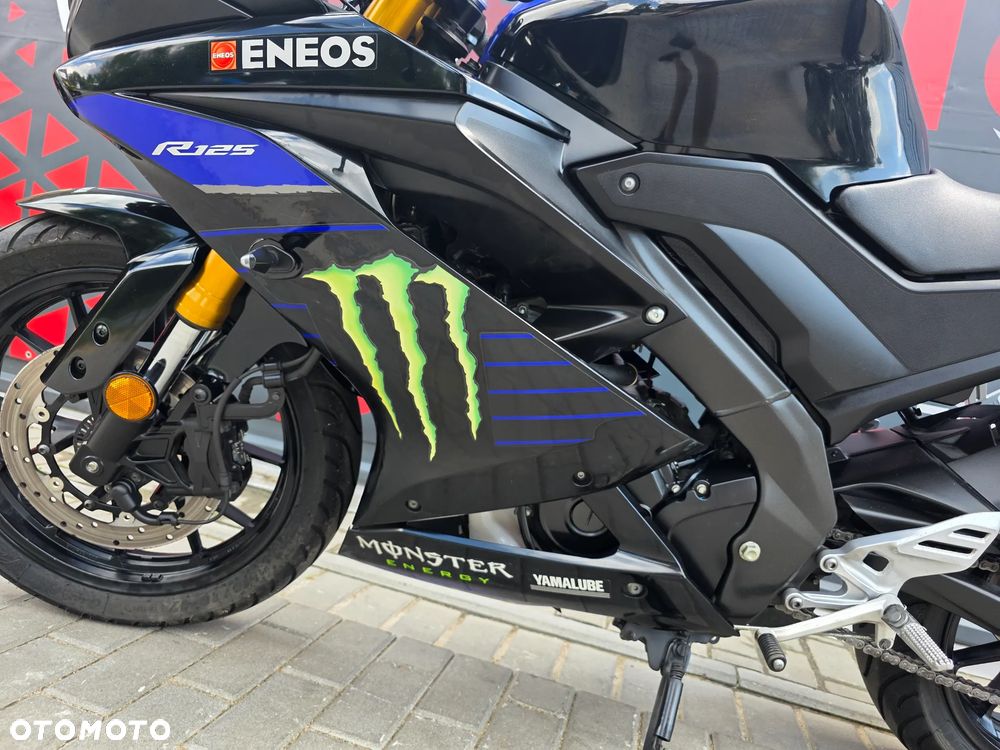 Yamaha YZF - 24