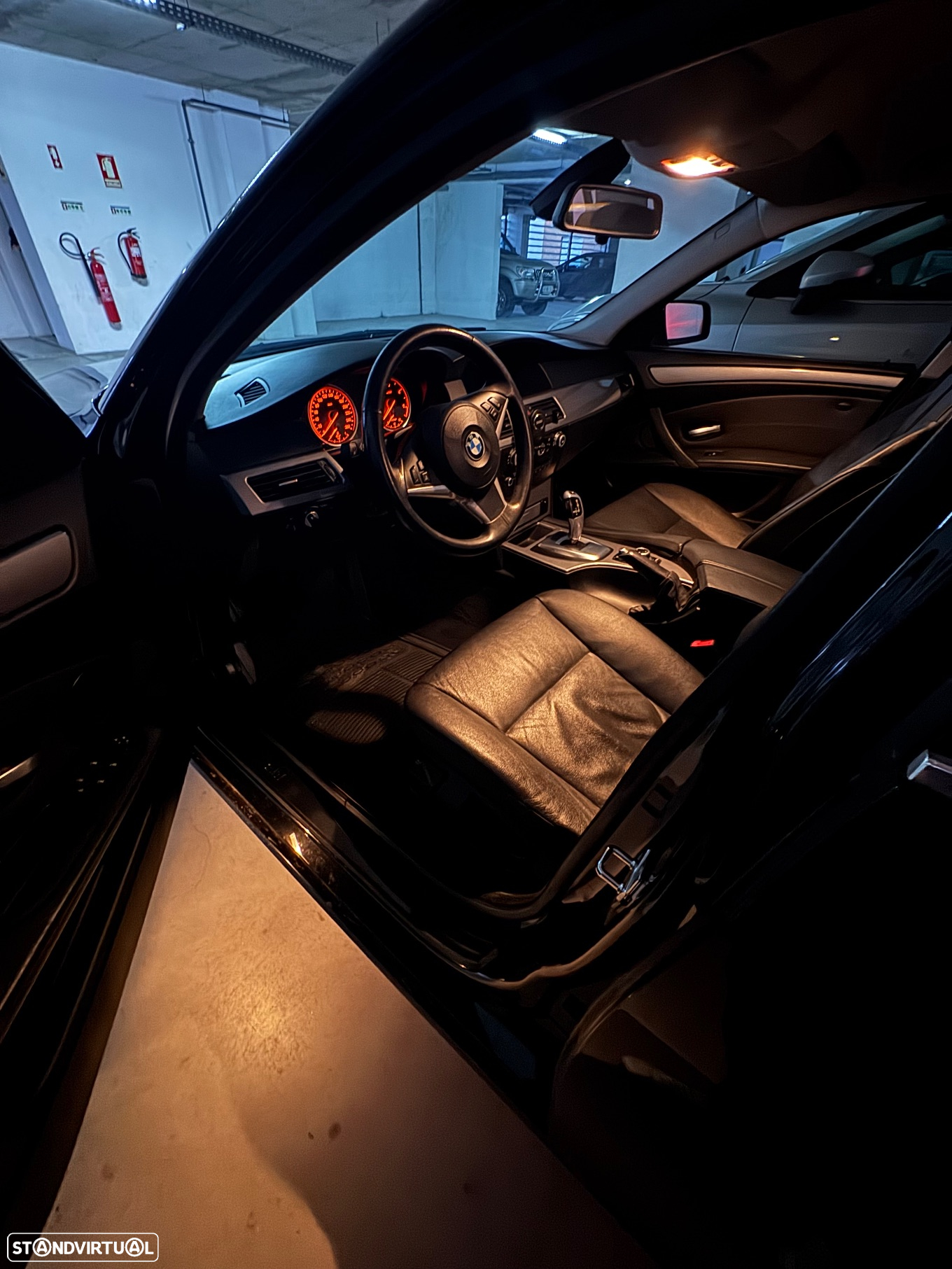 BMW 520 dA Touring Executive - 10