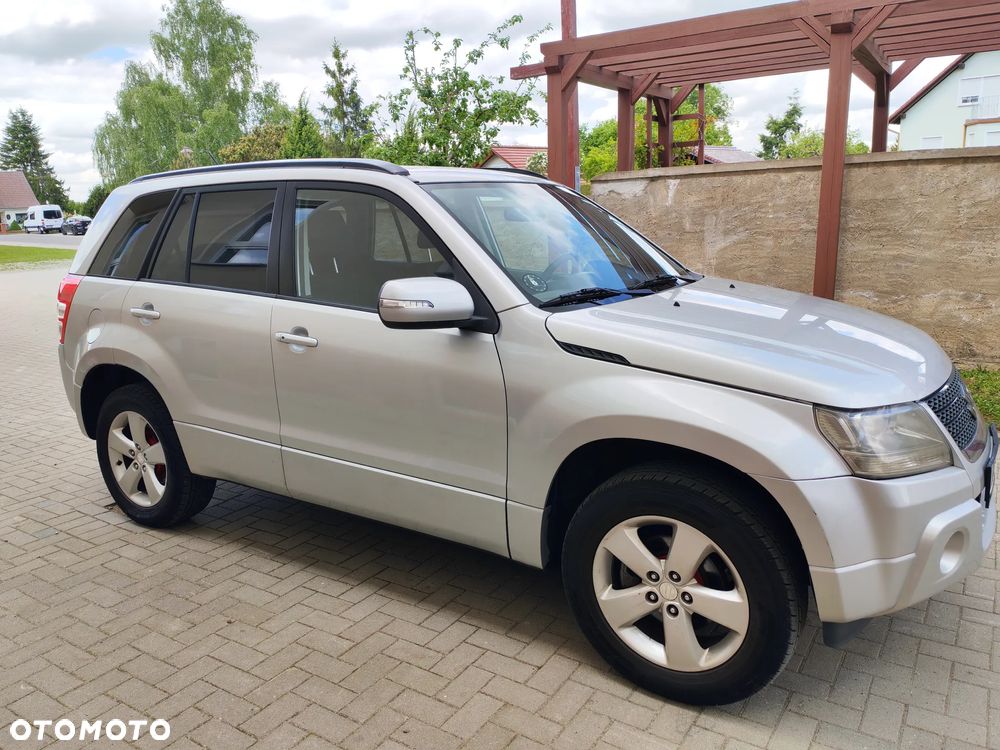 Suzuki Grand Vitara 2.4 Premium - 5
