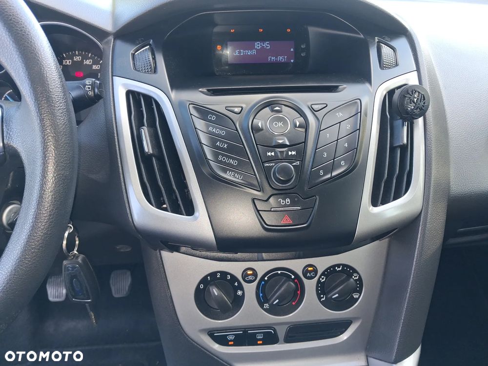 Ford Focus - 23