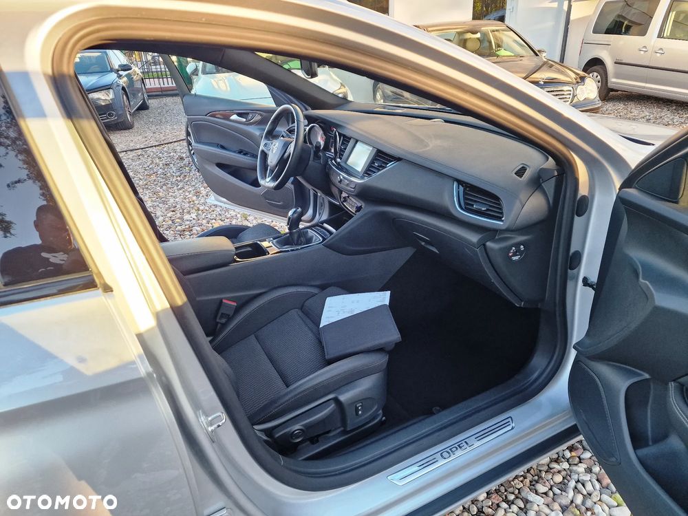 Opel Insignia - 15