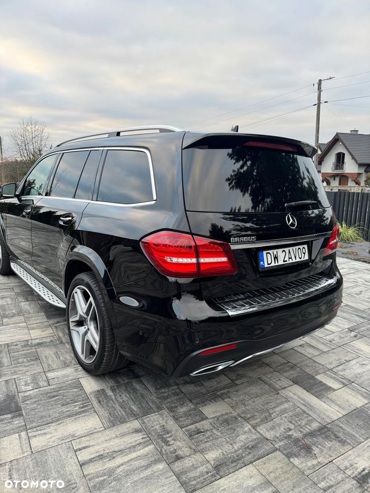 Mercedes-Benz GLS - 24