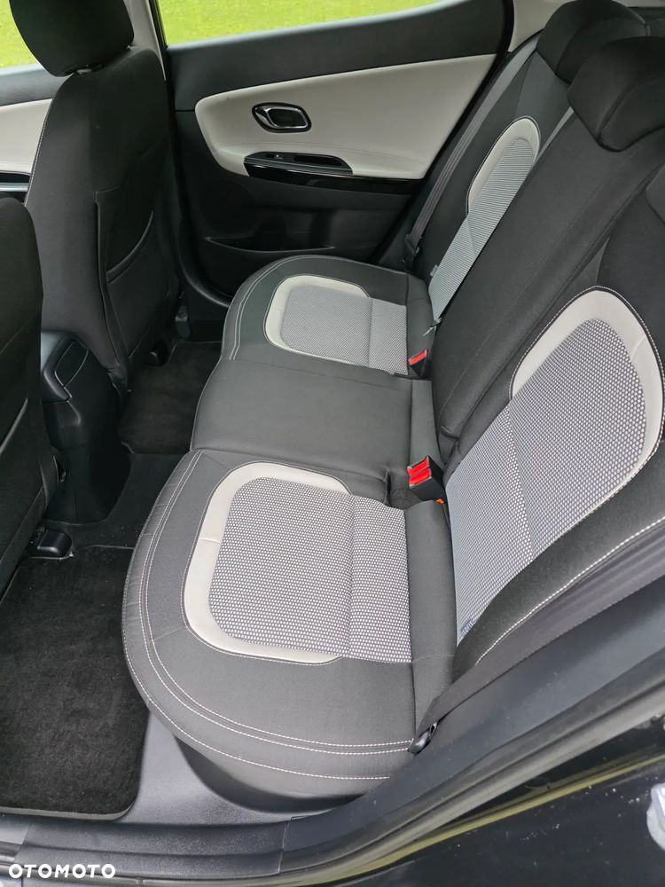 Kia Ceed 1.6 GDI Dream Team Edition - 14