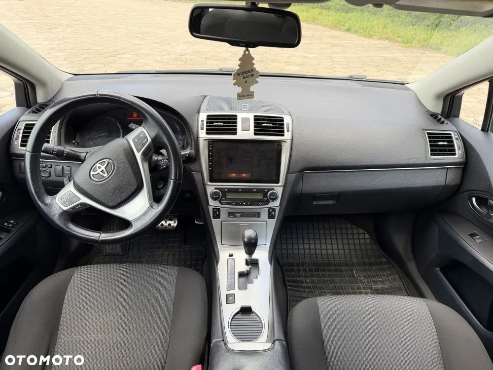 Toyota Avensis 1.8 Sol plus NAVI MS - 9