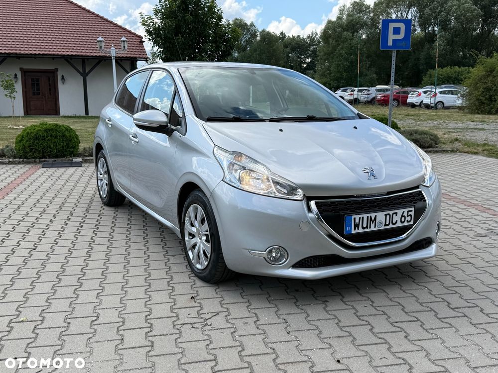 Peugeot 208 1.4 VTi Allure - 2