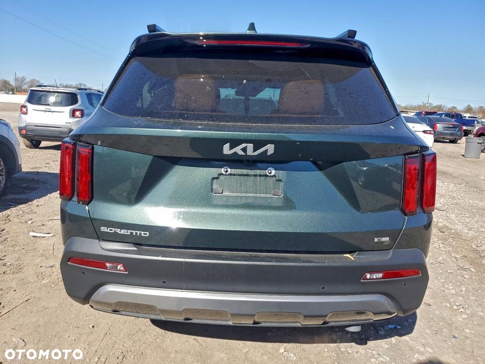 Kia Sorento - 6