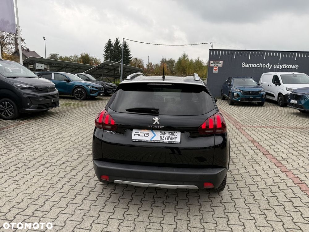 Peugeot 2008 1.2 PureTech Allure S&S - 6