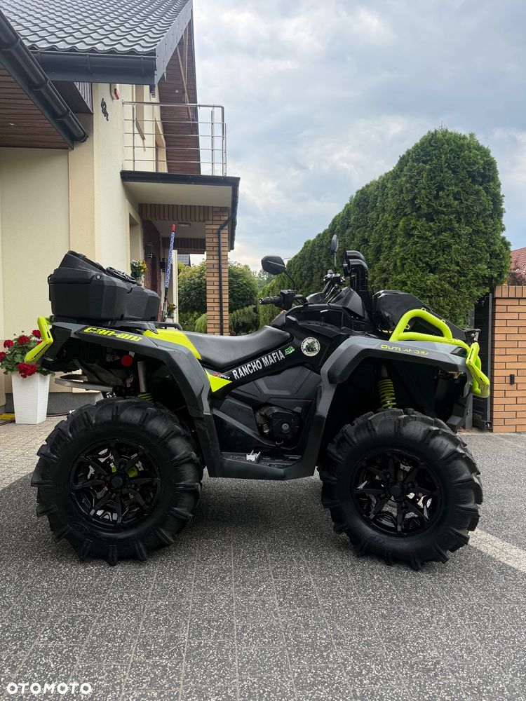 Can-Am Outlander - 2
