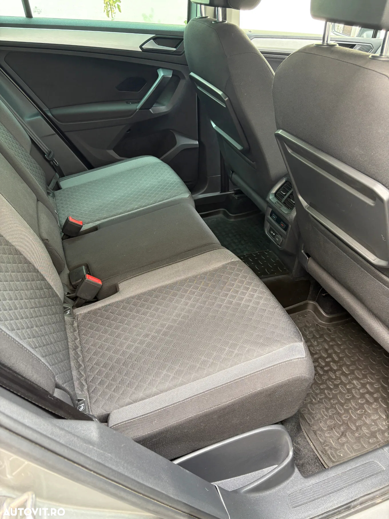 Volkswagen Tiguan 1.5 TSI ACT DSG Comfortline - 9