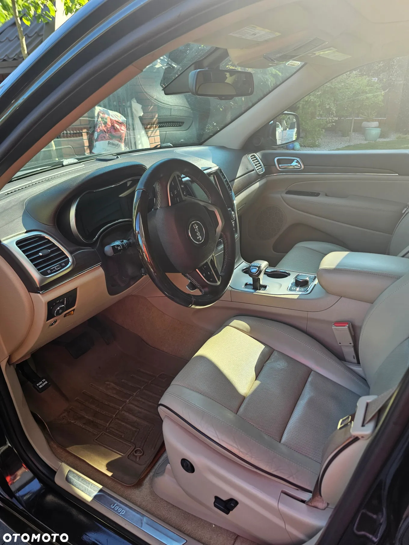 Jeep Grand Cherokee 5.7 V8 HEMI 4WD Automatik Overland