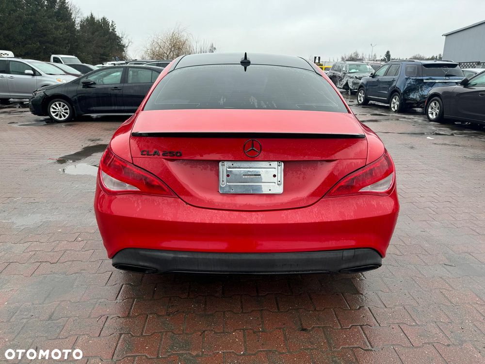 Mercedes-Benz CLA 250 7G-DCT - 6