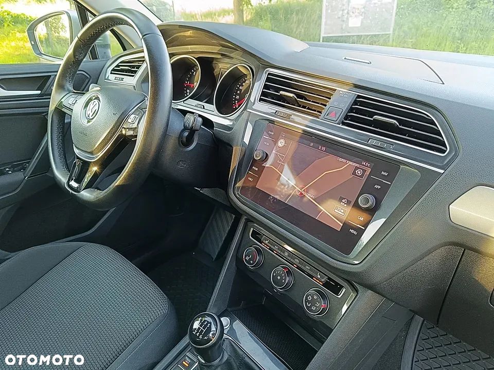 Volkswagen Tiguan 2.0 TDI BMT SCR Comfortline - 29