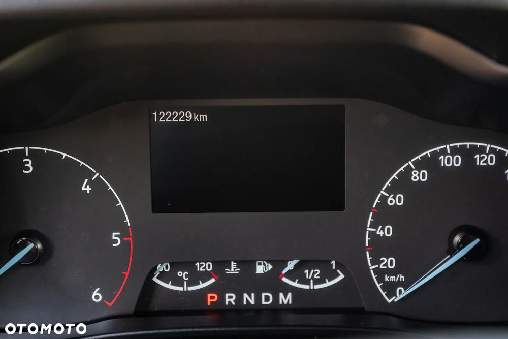 Ford Tourneo Connect Grand - 19