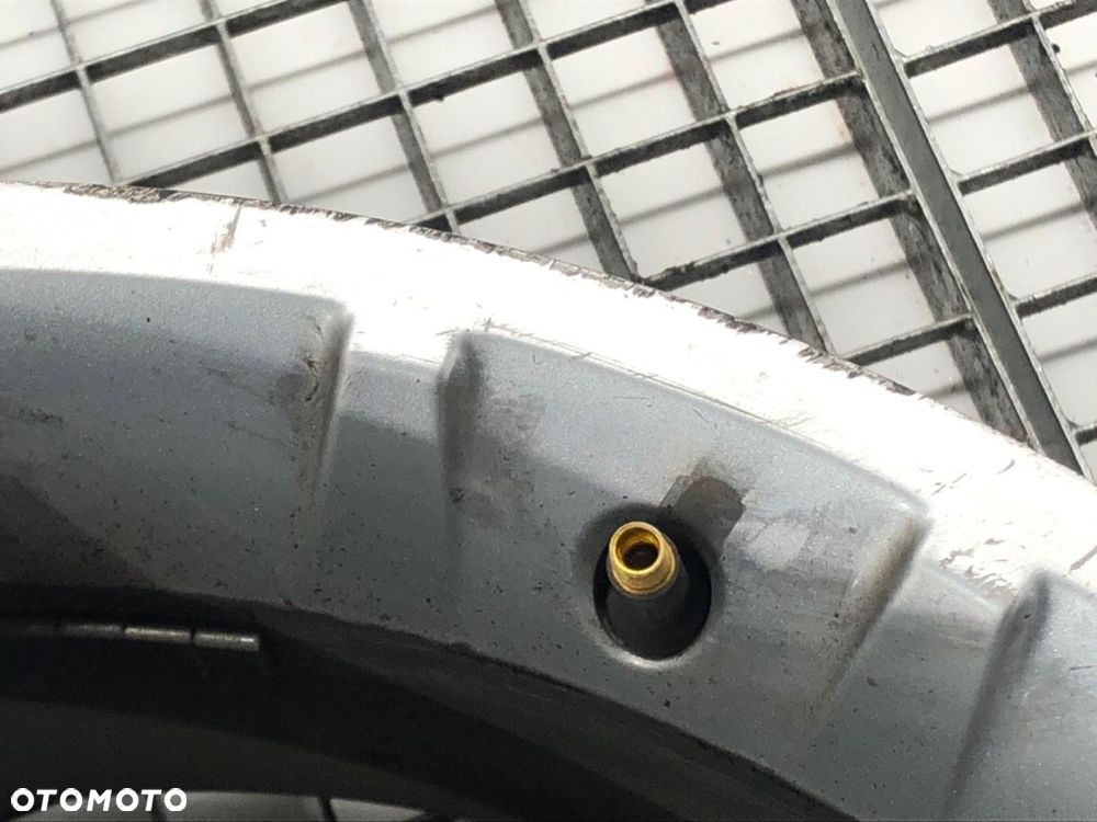 FELGI ALUMINIOWE KOMPLET 20 8.5J 5X112 ET56 ŚRODEK CENTR. 66.6  MERCEDES-BENZ KLASA M (W164) 2005 - - 11