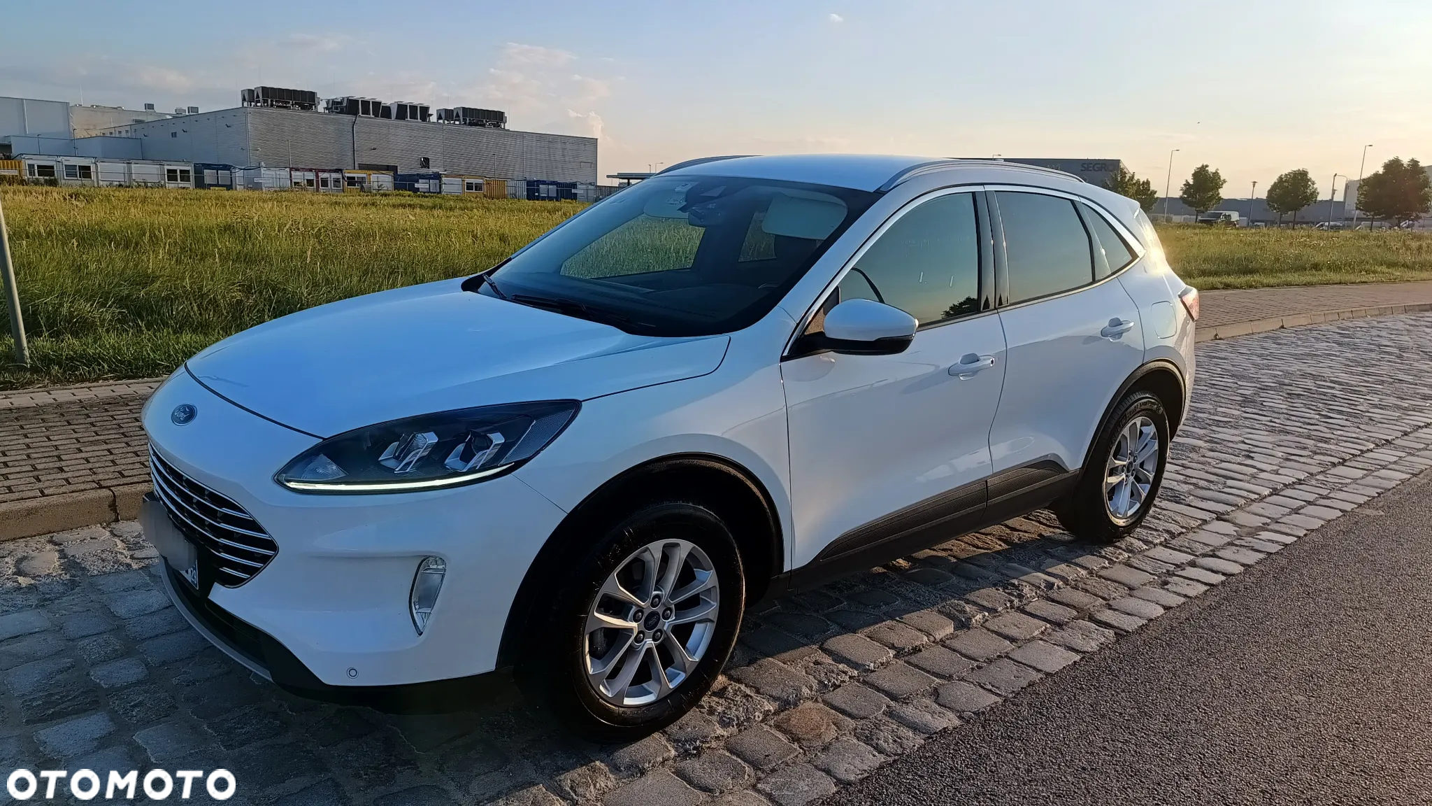 Ford Kuga 2.5 Duratec FHEV ST-LINE - 16