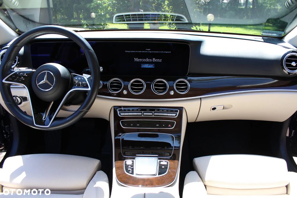Mercedes-Benz Klasa E 220 d 4-Matic Avantgarde - 11