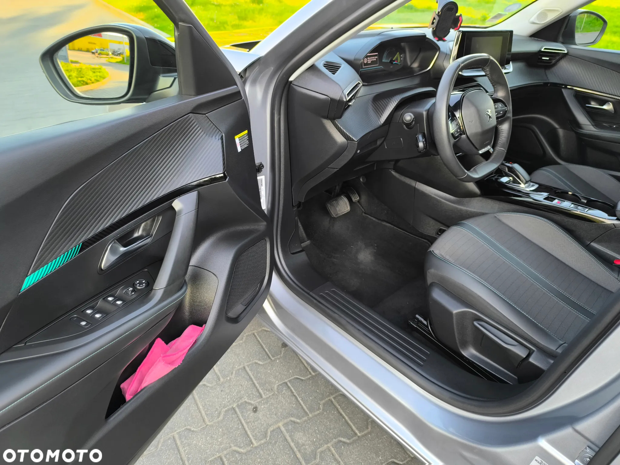 Peugeot 2008 e-2008 Allure Pack - 17