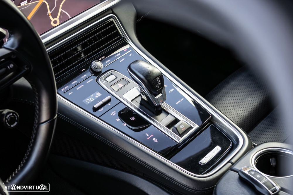 Porsche Panamera - 23