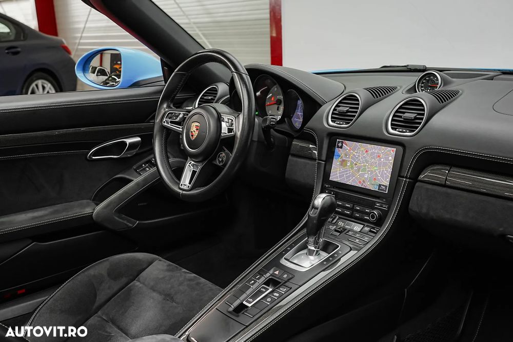 Porsche Boxster 718 GTS PDK - 37