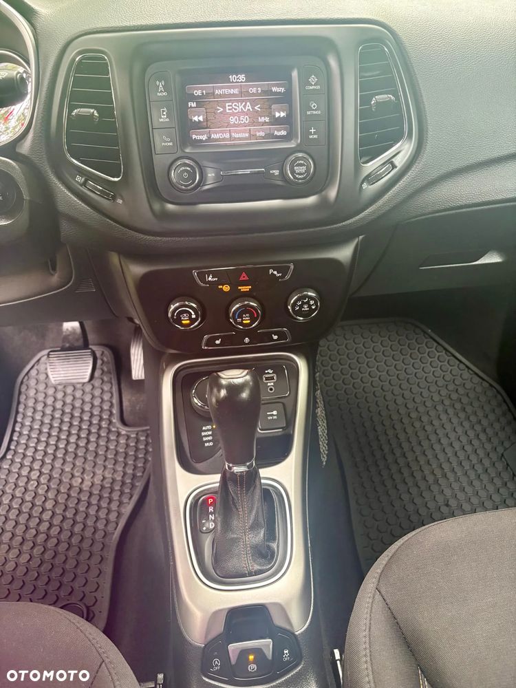 Jeep Compass 2.0 MJD Limited 4WD S&S - 29