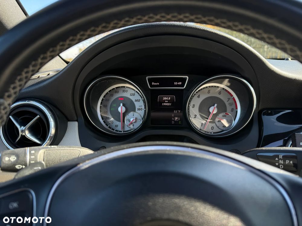 Mercedes-Benz CLA - 16
