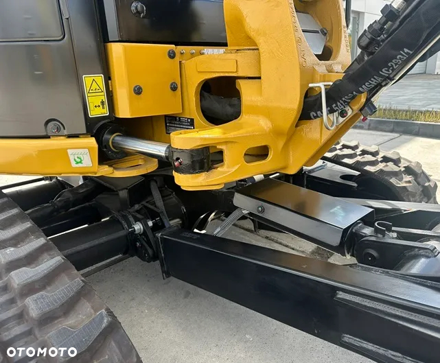 Caterpillar 302.7 CR - 25