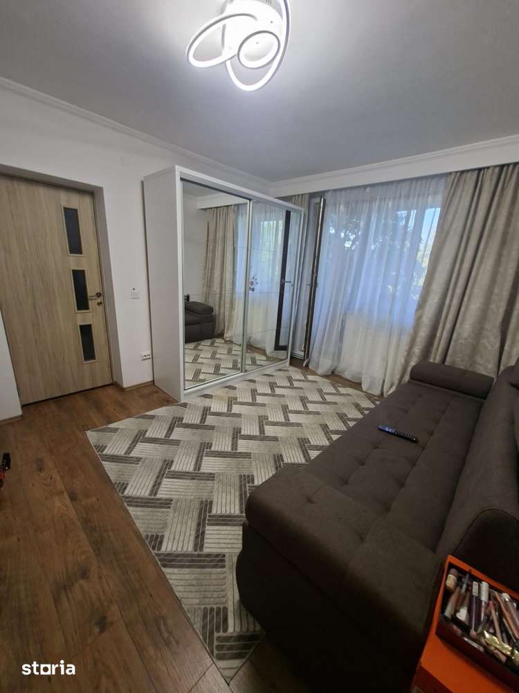 Apartament 3 camere Craiovei — fotografia 1