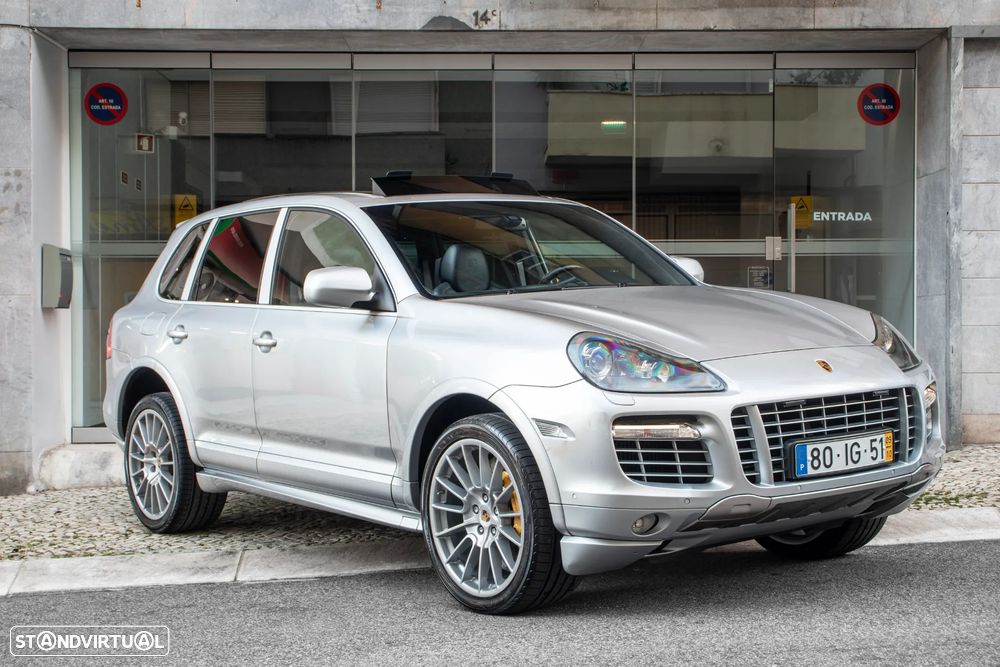 Porsche Cayenne Turbo S - 3