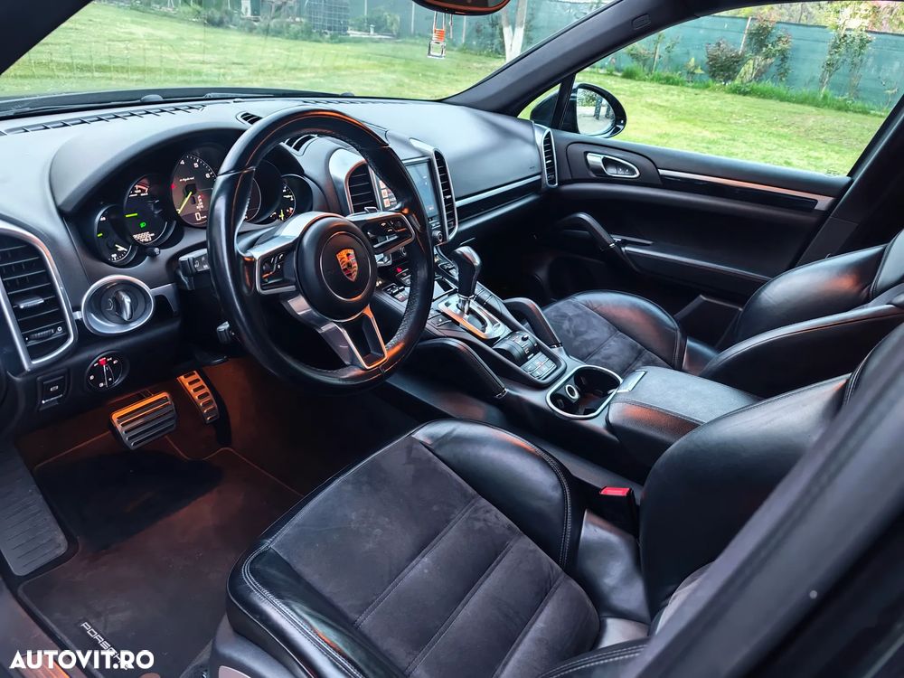 Porsche Cayenne S E-Hybrid Platinum Edition - 8