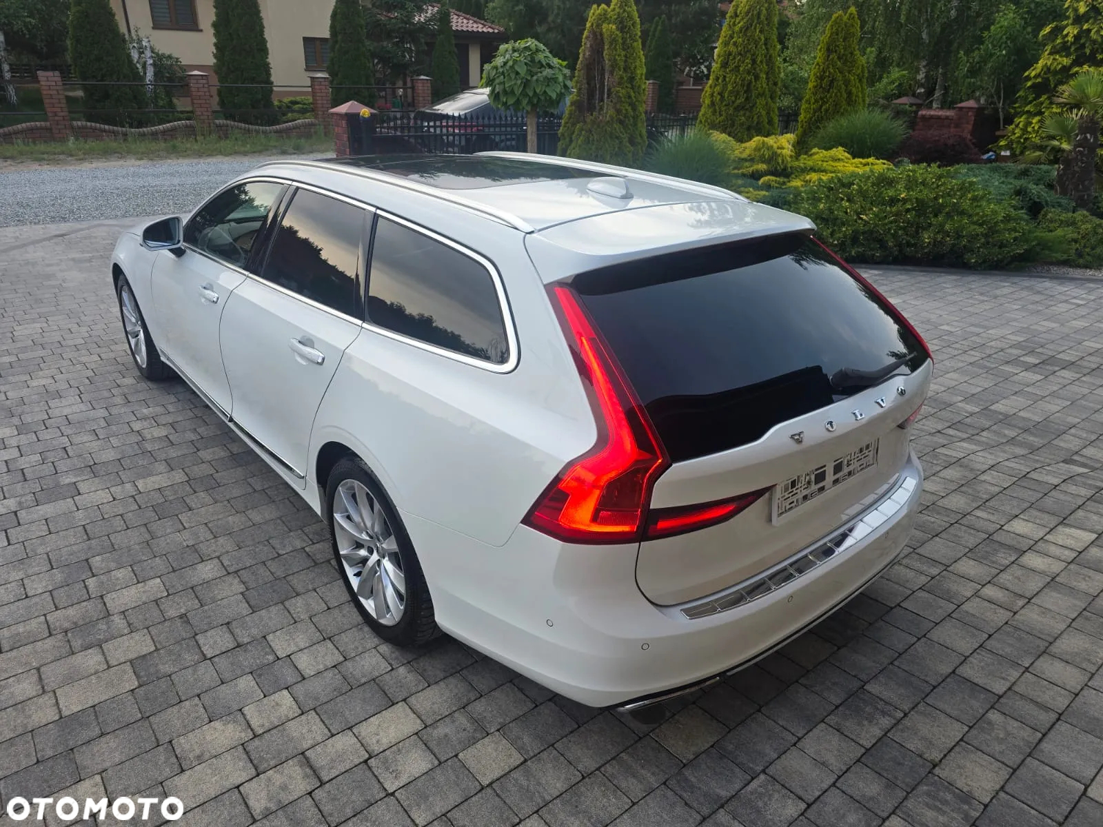 Volvo V90 D5 AWD Geartronic Inscription - 16