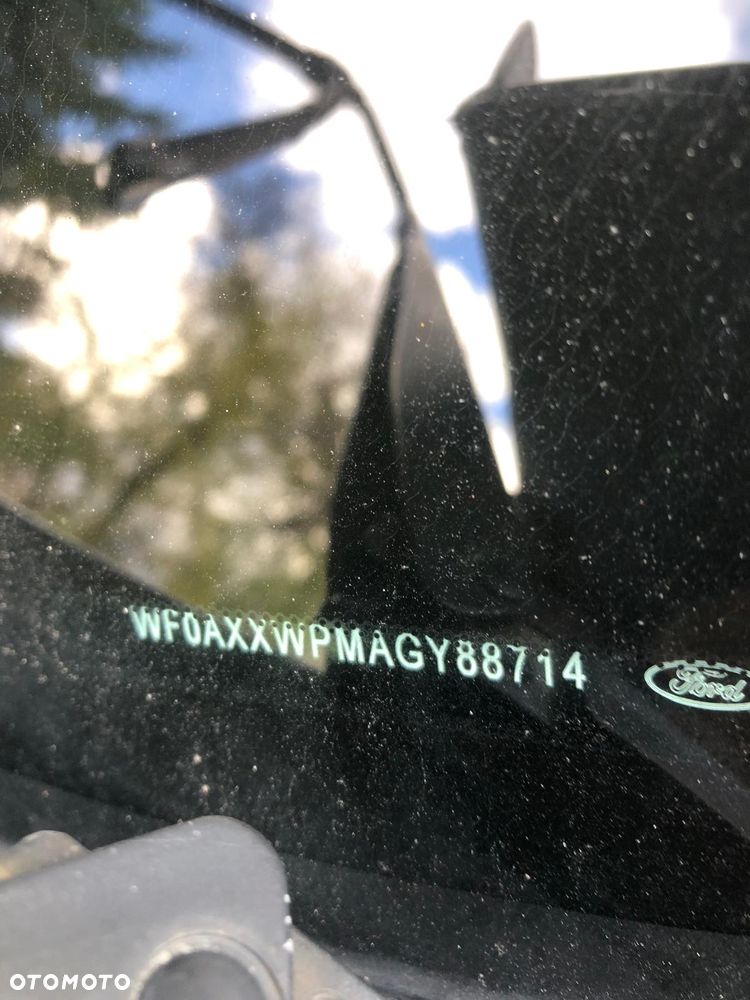 Ford Kuga - 11
