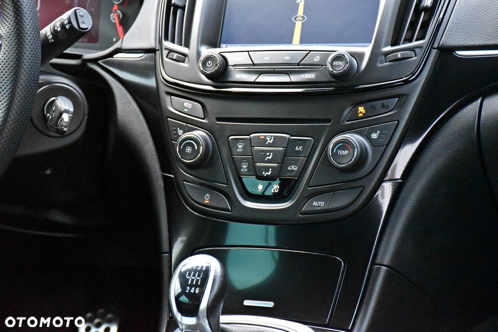 Opel Insignia 2.0 CDTI Cosmo S&S - 36