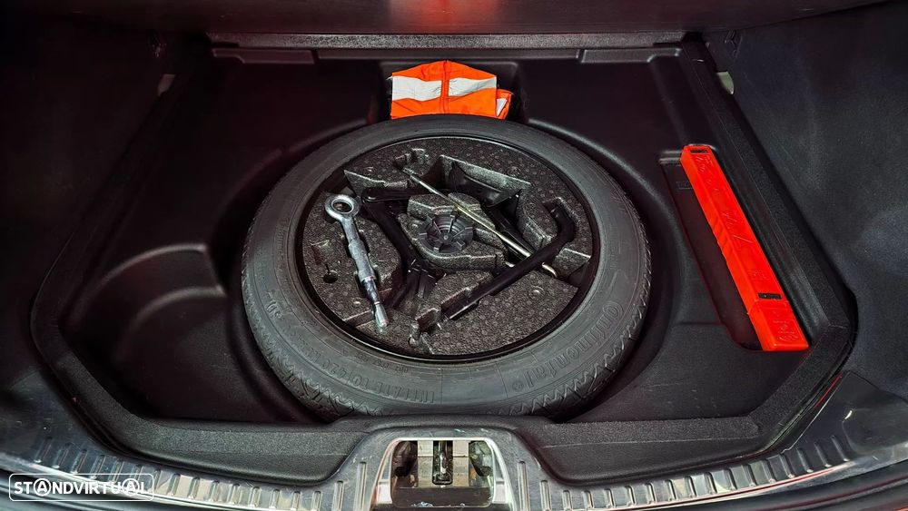 Volvo V60 Cross Country 2.0 D3 Momentum - 53