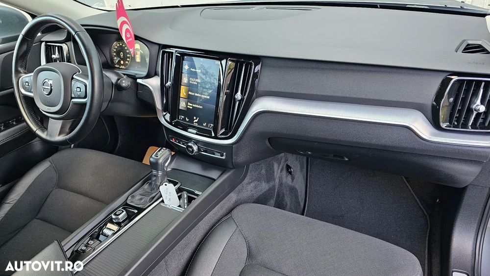 Volvo V60 D4 DRIVe Momentum - 14